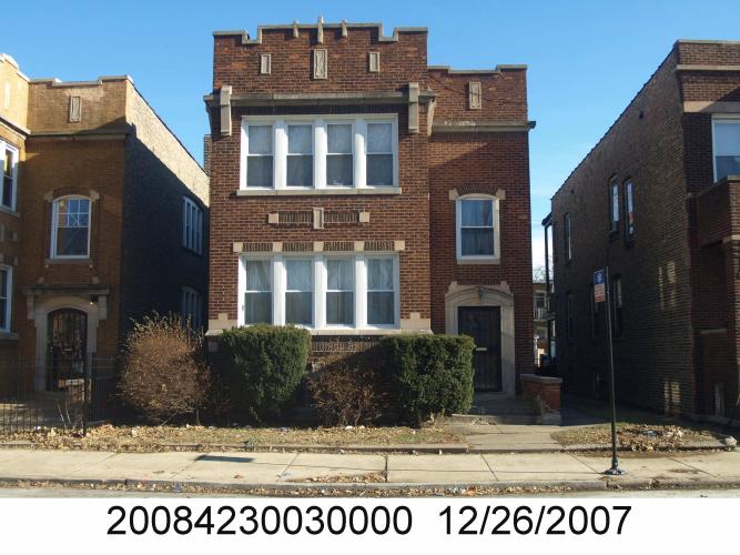 Property Image of 5417 South Racine Avenue